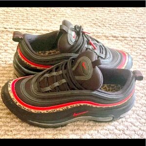 Fashion, street wear gym shoes